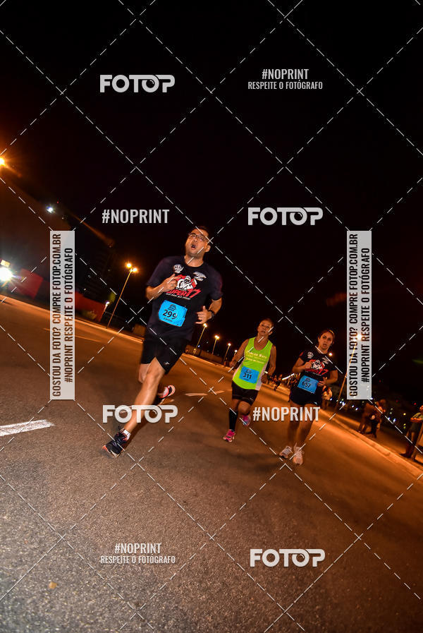 Buy your photos of the event1 Corrida Noturna Super 17 - Etapa Mogi das Cruzes on Fotop