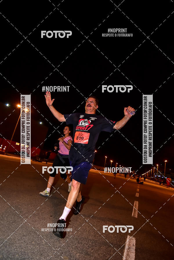 Buy your photos of the event1 Corrida Noturna Super 17 - Etapa Mogi das Cruzes on Fotop