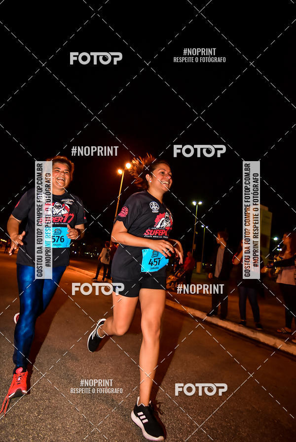 Buy your photos of the event1 Corrida Noturna Super 17 - Etapa Mogi das Cruzes on Fotop