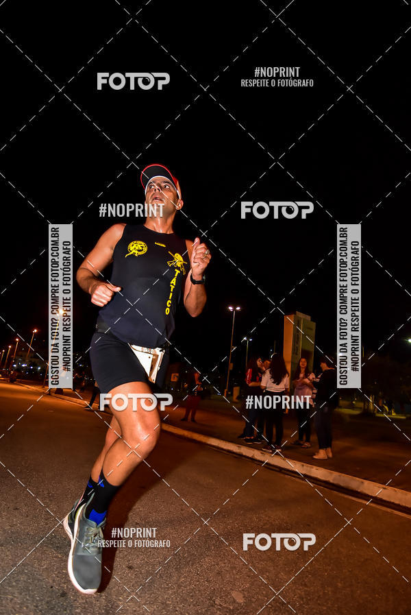 Buy your photos of the event1 Corrida Noturna Super 17 - Etapa Mogi das Cruzes on Fotop