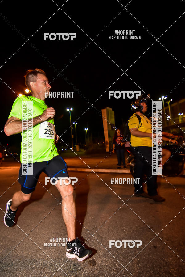 Buy your photos of the event1 Corrida Noturna Super 17 - Etapa Mogi das Cruzes on Fotop