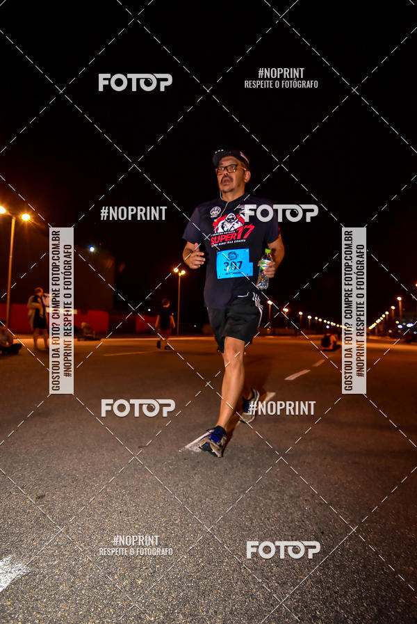 Buy your photos of the event1 Corrida Noturna Super 17 - Etapa Mogi das Cruzes on Fotop
