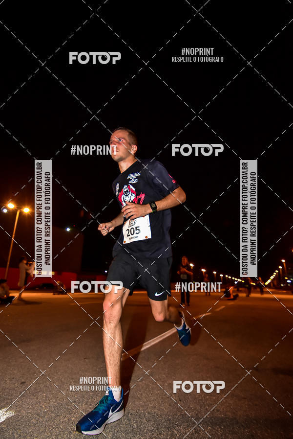 Buy your photos of the event1 Corrida Noturna Super 17 - Etapa Mogi das Cruzes on Fotop