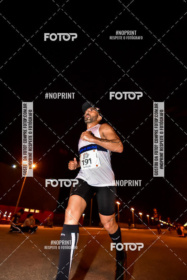 Buy your photos of the event1 Corrida Noturna Super 17 - Etapa Mogi das Cruzes on Fotop
