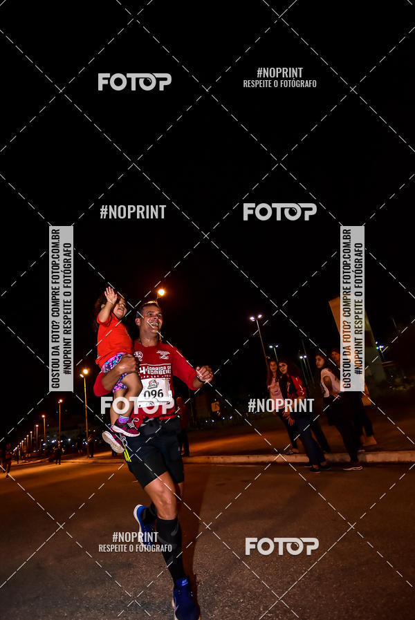 Buy your photos of the event1 Corrida Noturna Super 17 - Etapa Mogi das Cruzes on Fotop