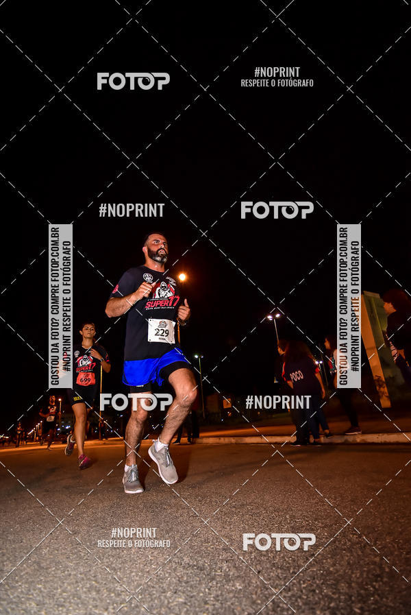 Buy your photos of the event1 Corrida Noturna Super 17 - Etapa Mogi das Cruzes on Fotop
