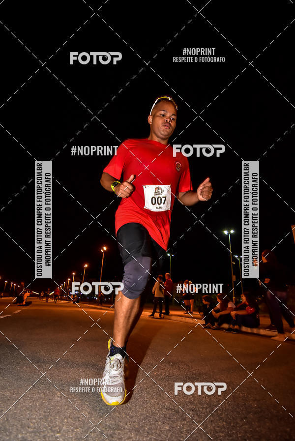 Buy your photos of the event1 Corrida Noturna Super 17 - Etapa Mogi das Cruzes on Fotop