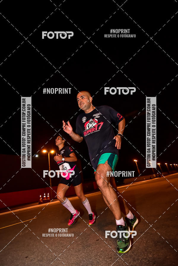 Compra tus fotos del evento1 Corrida Noturna Super 17 - Etapa Mogi das Cruzes En Fotop