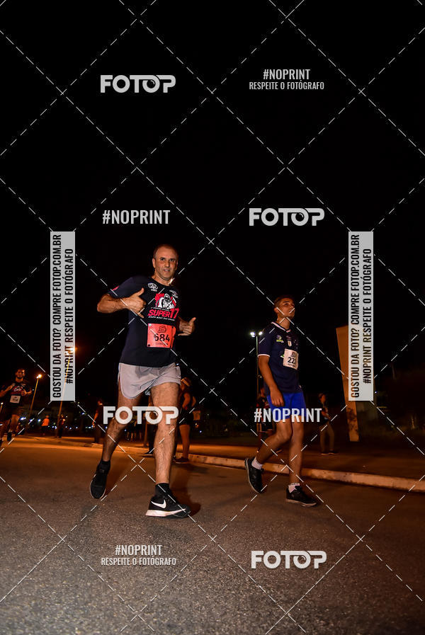 Compra tus fotos del evento1 Corrida Noturna Super 17 - Etapa Mogi das Cruzes En Fotop