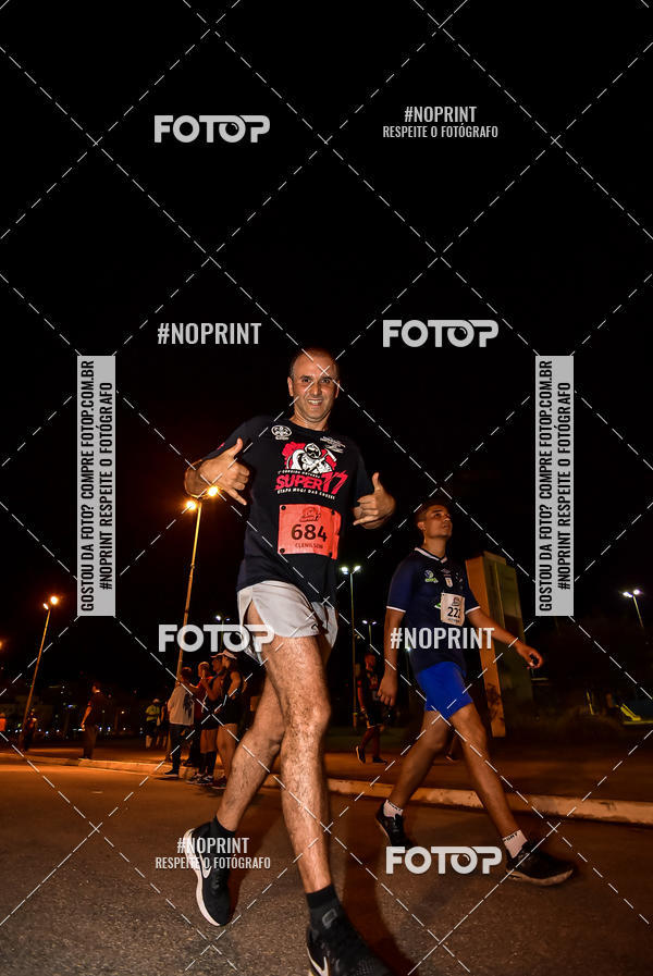 Compra tus fotos del evento1 Corrida Noturna Super 17 - Etapa Mogi das Cruzes En Fotop