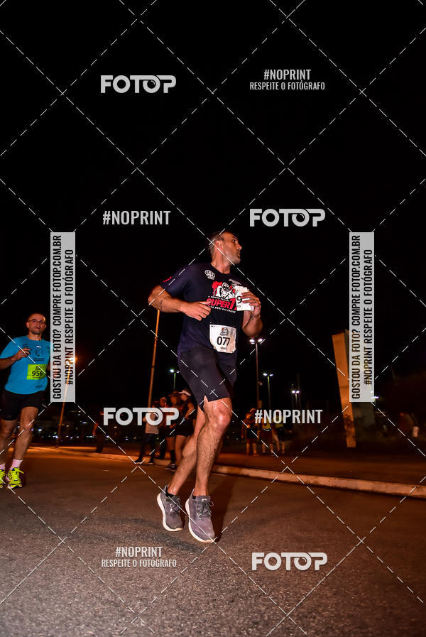 Buy your photos of the event1 Corrida Noturna Super 17 - Etapa Mogi das Cruzes on Fotop