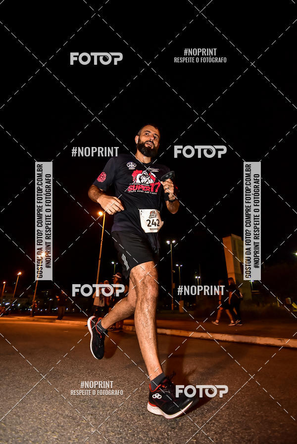 Buy your photos of the event1 Corrida Noturna Super 17 - Etapa Mogi das Cruzes on Fotop