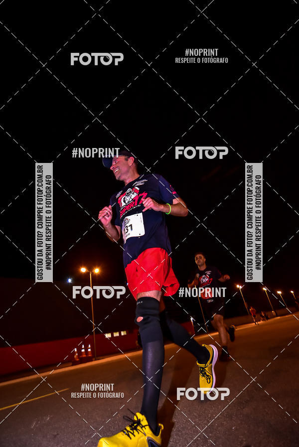 Buy your photos of the event1 Corrida Noturna Super 17 - Etapa Mogi das Cruzes on Fotop