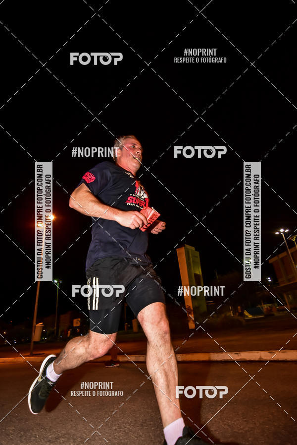 Buy your photos of the event1 Corrida Noturna Super 17 - Etapa Mogi das Cruzes on Fotop