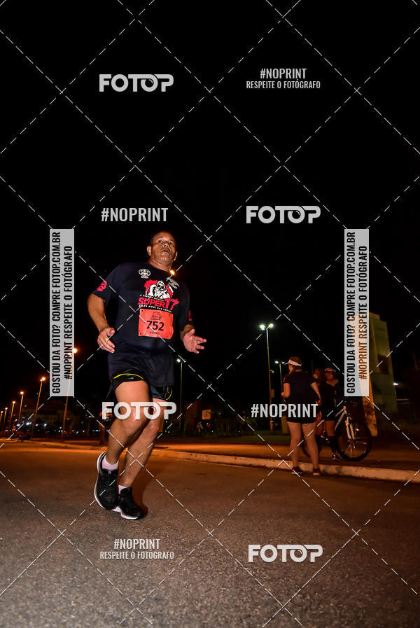 Buy your photos of the event1 Corrida Noturna Super 17 - Etapa Mogi das Cruzes on Fotop