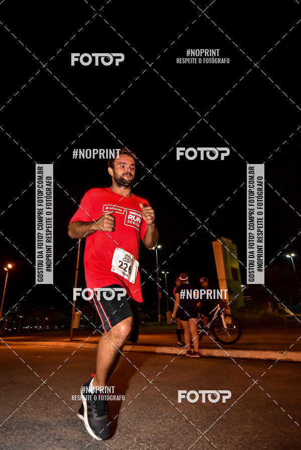 Buy your photos of the event1 Corrida Noturna Super 17 - Etapa Mogi das Cruzes on Fotop