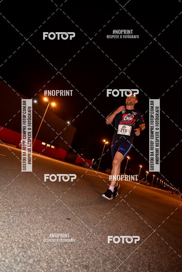Buy your photos of the event1 Corrida Noturna Super 17 - Etapa Mogi das Cruzes on Fotop