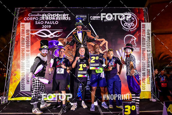 Buy your photos of the event1 Corrida Noturna Super 17 - Etapa Mogi das Cruzes on Fotop