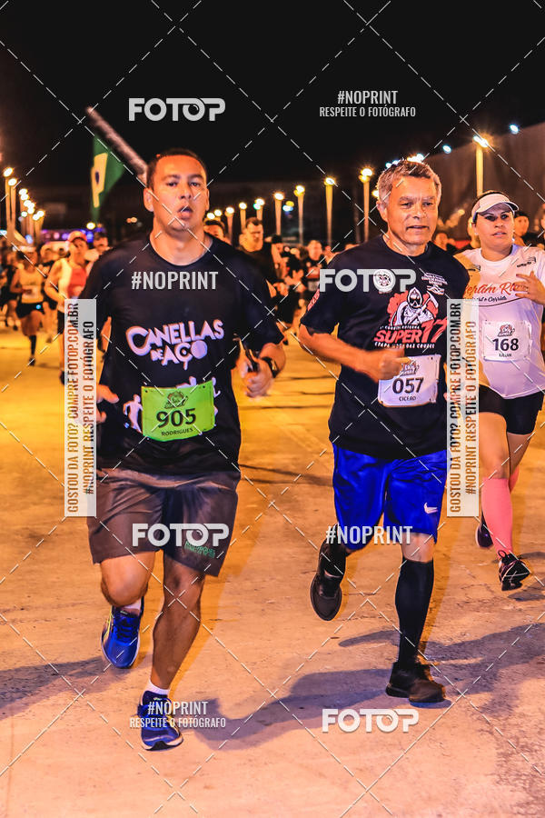 Acquista le foto dell'evento1 Corrida Noturna Super 17 - Etapa Mogi das Cruzes in Fotop
