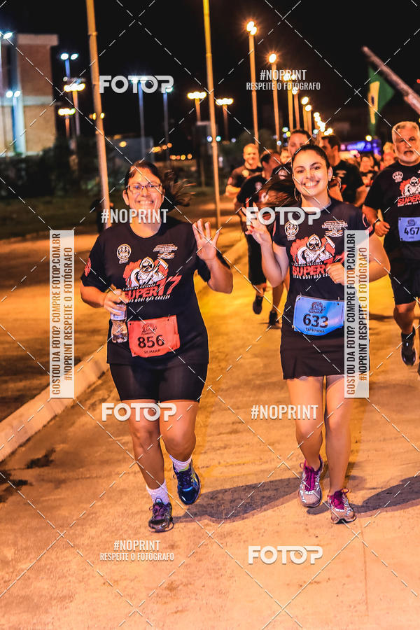 Achetez vos photos de l'vnement1 Corrida Noturna Super 17 - Etapa Mogi das Cruzes sur Fotop