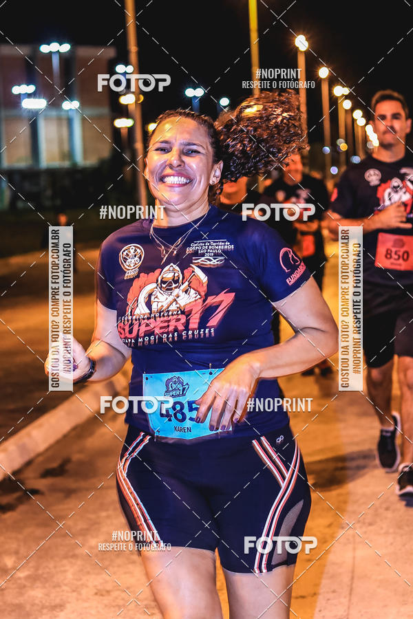 Achetez vos photos de l'vnement1 Corrida Noturna Super 17 - Etapa Mogi das Cruzes sur Fotop