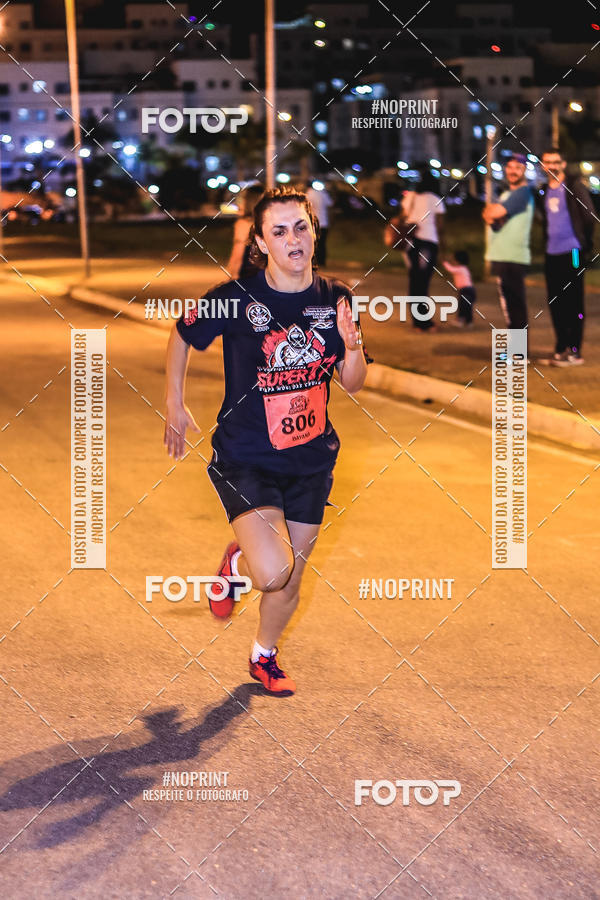 Compra tus fotos del evento1 Corrida Noturna Super 17 - Etapa Mogi das Cruzes En Fotop