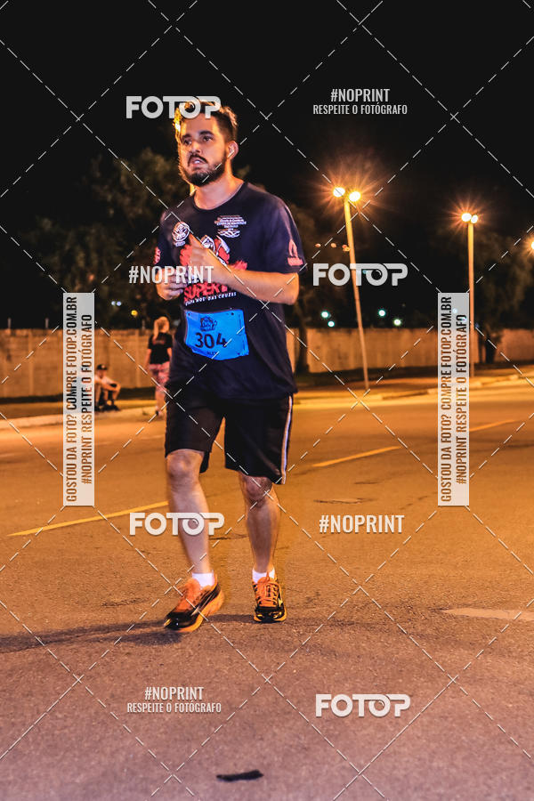 Compra tus fotos del evento1 Corrida Noturna Super 17 - Etapa Mogi das Cruzes En Fotop