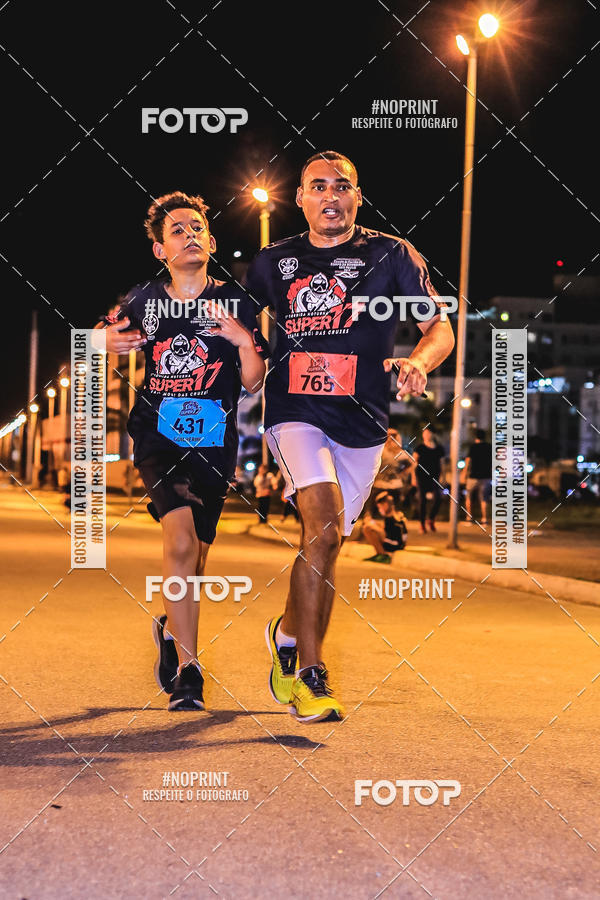 Compra tus fotos del evento1 Corrida Noturna Super 17 - Etapa Mogi das Cruzes En Fotop