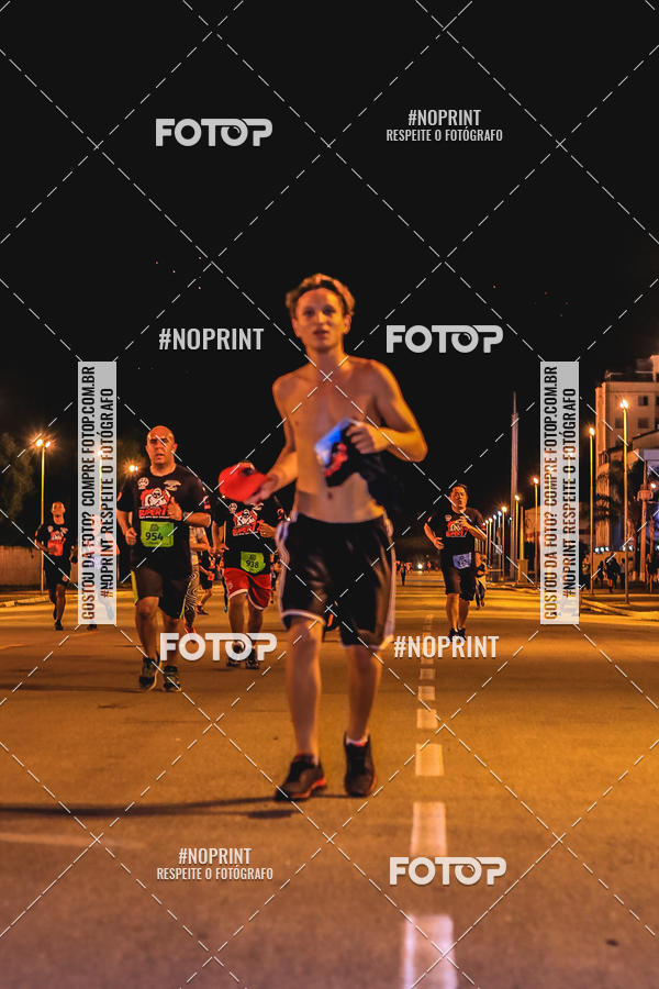Buy your photos of the event1 Corrida Noturna Super 17 - Etapa Mogi das Cruzes on Fotop