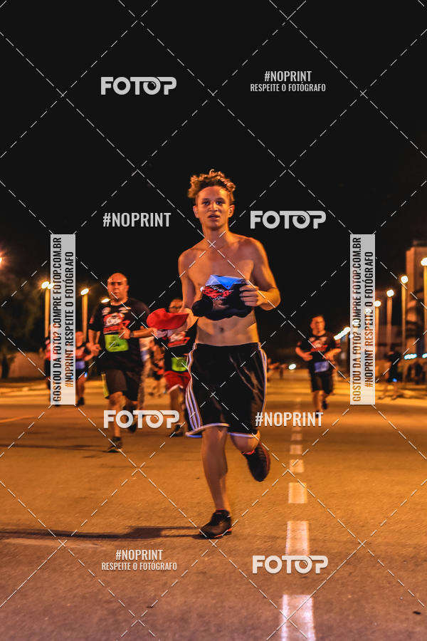 Buy your photos of the event1 Corrida Noturna Super 17 - Etapa Mogi das Cruzes on Fotop