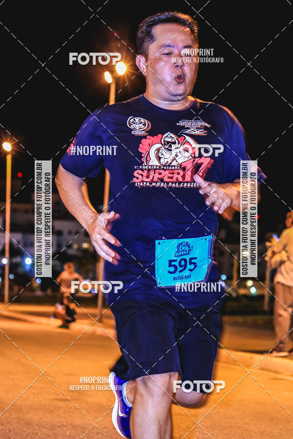 Buy your photos of the event1 Corrida Noturna Super 17 - Etapa Mogi das Cruzes on Fotop