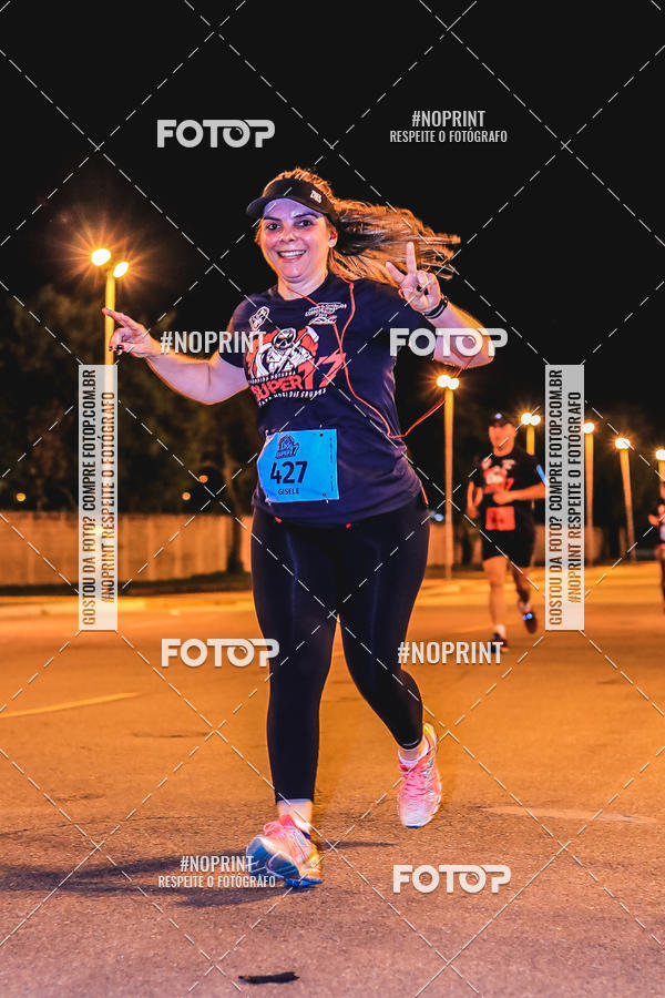Compra tus fotos del evento1 Corrida Noturna Super 17 - Etapa Mogi das Cruzes En Fotop