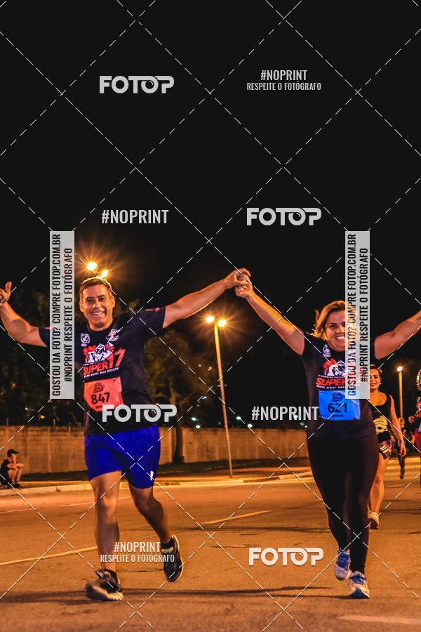 Compre suas fotos do evento1 Corrida Noturna Super 17 - Etapa Mogi das Cruzes no Fotop