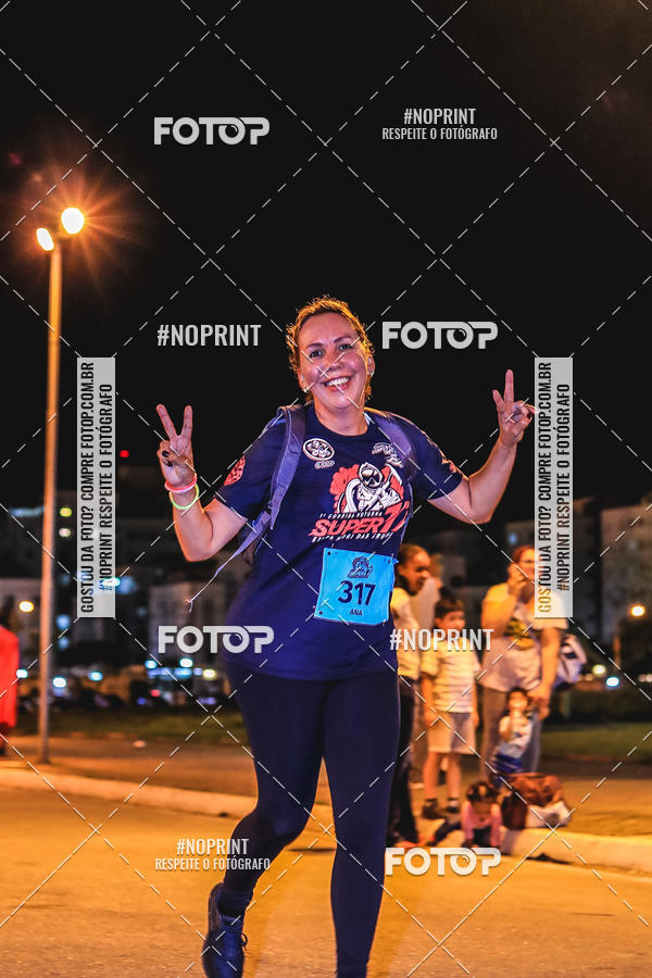 Buy your photos of the event1 Corrida Noturna Super 17 - Etapa Mogi das Cruzes on Fotop