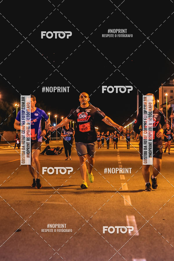Buy your photos of the event1 Corrida Noturna Super 17 - Etapa Mogi das Cruzes on Fotop