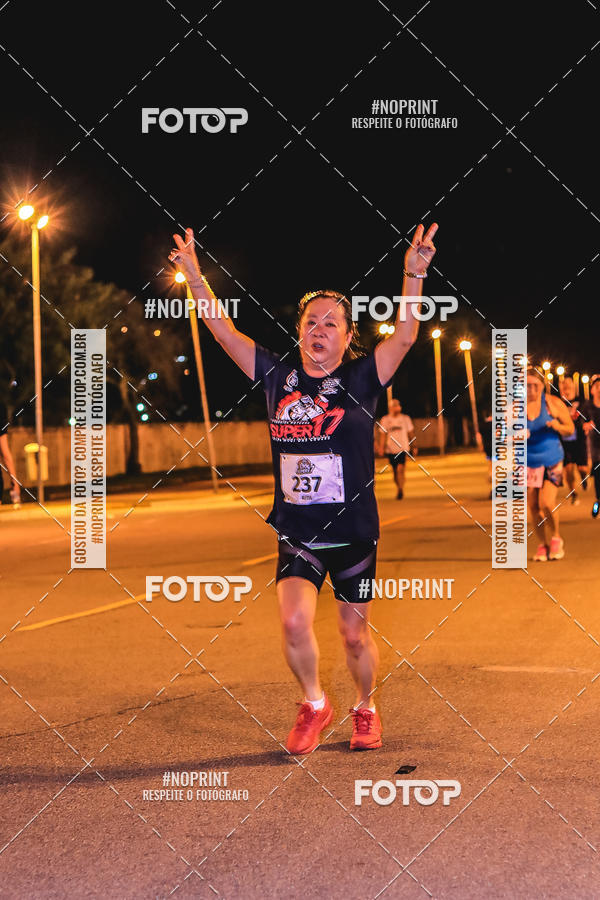 Buy your photos of the event1 Corrida Noturna Super 17 - Etapa Mogi das Cruzes on Fotop