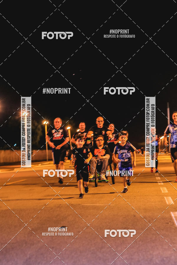 Buy your photos of the event1 Corrida Noturna Super 17 - Etapa Mogi das Cruzes on Fotop