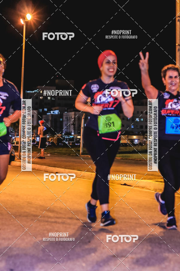 Buy your photos of the event1 Corrida Noturna Super 17 - Etapa Mogi das Cruzes on Fotop