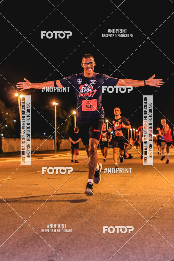 Buy your photos of the event1 Corrida Noturna Super 17 - Etapa Mogi das Cruzes on Fotop