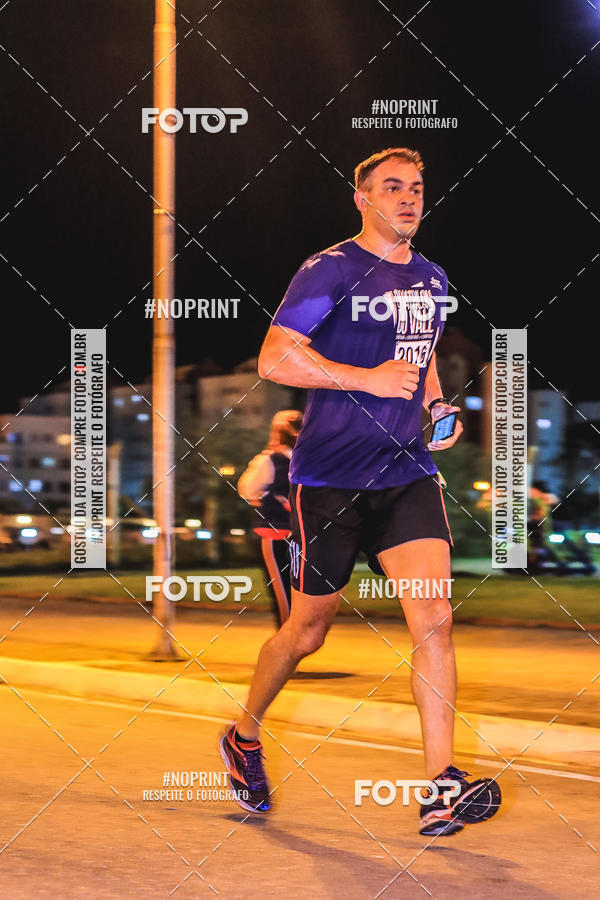 Buy your photos of the event1 Corrida Noturna Super 17 - Etapa Mogi das Cruzes on Fotop