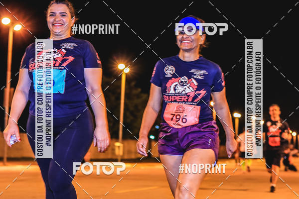 Buy your photos of the event1 Corrida Noturna Super 17 - Etapa Mogi das Cruzes on Fotop