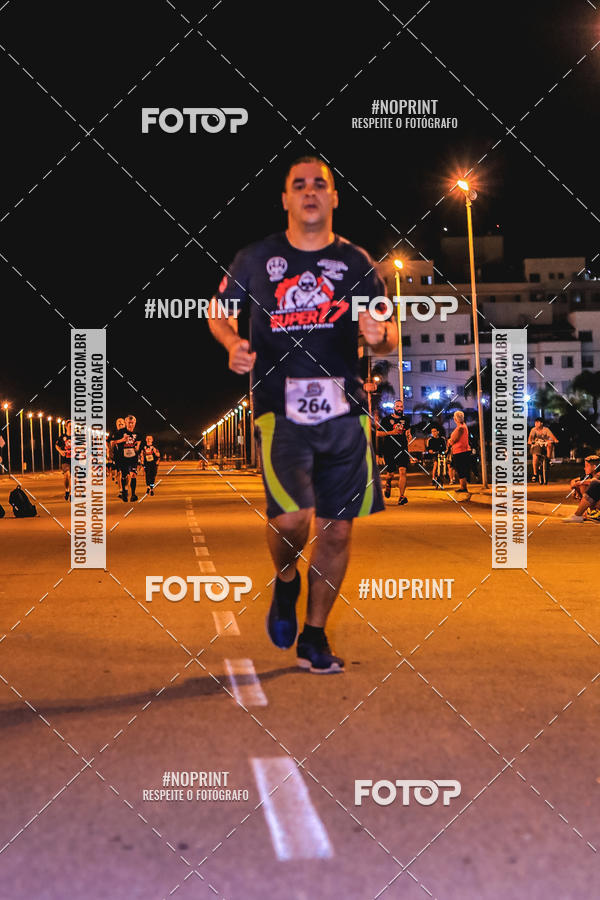 Buy your photos of the event1 Corrida Noturna Super 17 - Etapa Mogi das Cruzes on Fotop