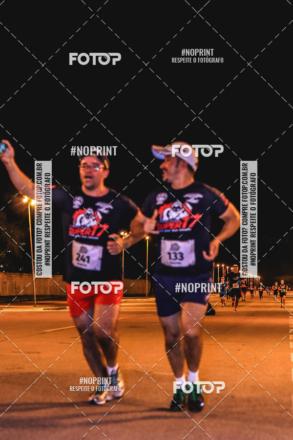 Buy your photos of the event1 Corrida Noturna Super 17 - Etapa Mogi das Cruzes on Fotop