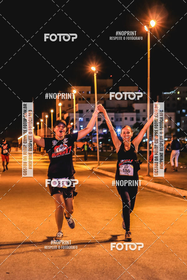 Buy your photos of the event1 Corrida Noturna Super 17 - Etapa Mogi das Cruzes on Fotop