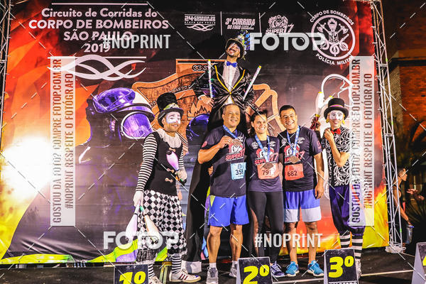 Buy your photos of the event1 Corrida Noturna Super 17 - Etapa Mogi das Cruzes on Fotop