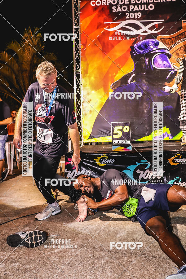 Buy your photos of the event1 Corrida Noturna Super 17 - Etapa Mogi das Cruzes on Fotop