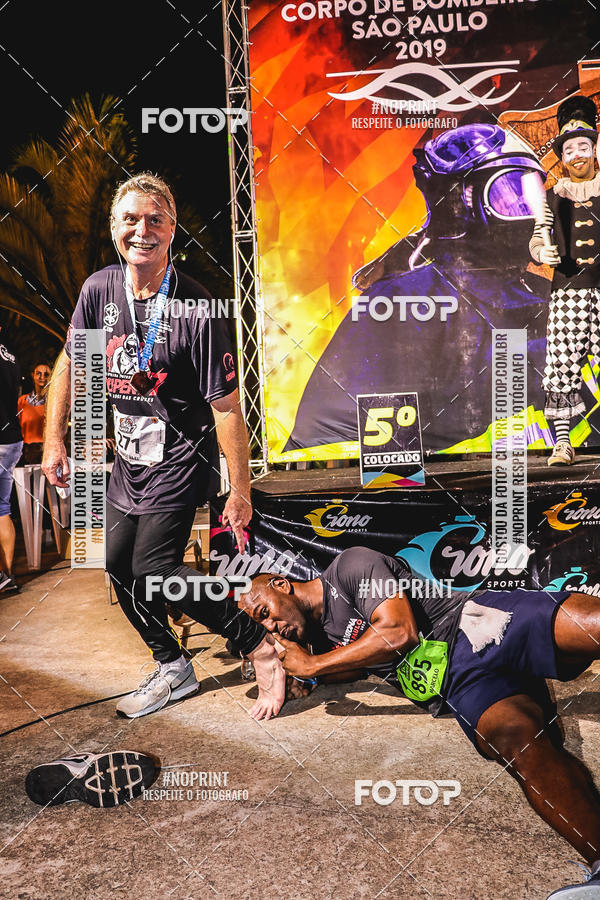 Buy your photos of the event1 Corrida Noturna Super 17 - Etapa Mogi das Cruzes on Fotop