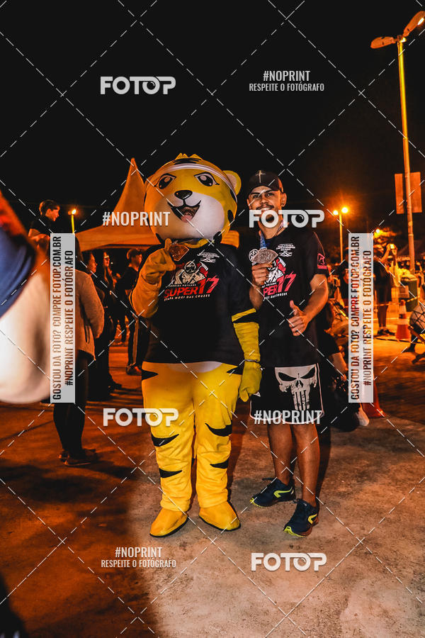 Buy your photos of the event1 Corrida Noturna Super 17 - Etapa Mogi das Cruzes on Fotop