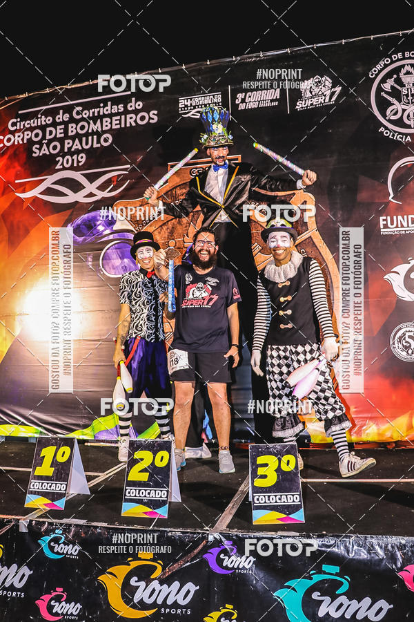 Buy your photos of the event1 Corrida Noturna Super 17 - Etapa Mogi das Cruzes on Fotop