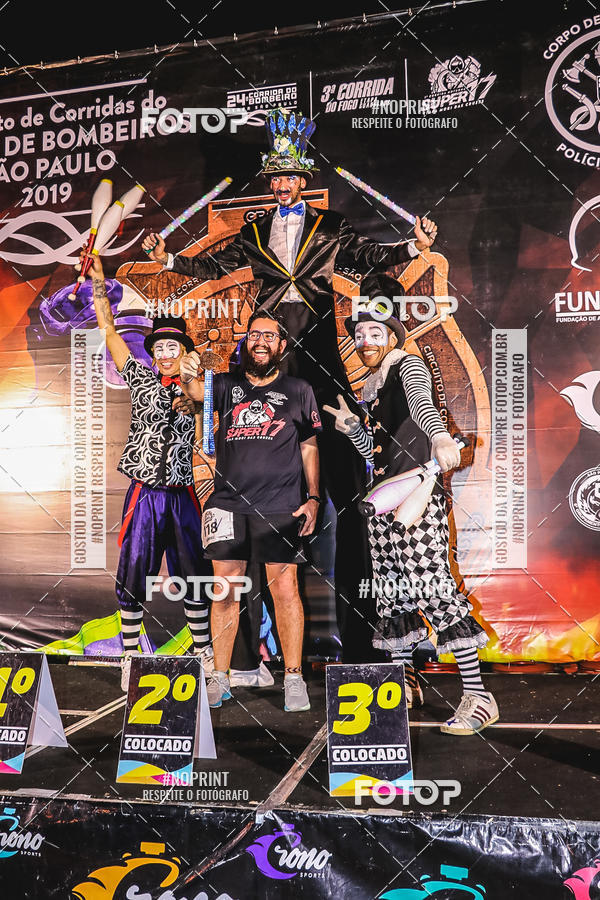 Buy your photos of the event1 Corrida Noturna Super 17 - Etapa Mogi das Cruzes on Fotop